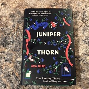 Juniper & Thorn by Ava Reid - Special 🇬🇧 UK edition